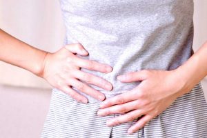 Dấu hiệu đau bụng dưới âm ỉ giúp phát hiện có thai sớm