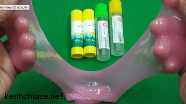 Ccash làm Slime bằng hồ nước và nước rửa chén Ccash làm Slime bằng hồ nước và nước rửa chén